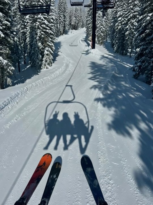 Schnee-Therapie mit Em und Jonas