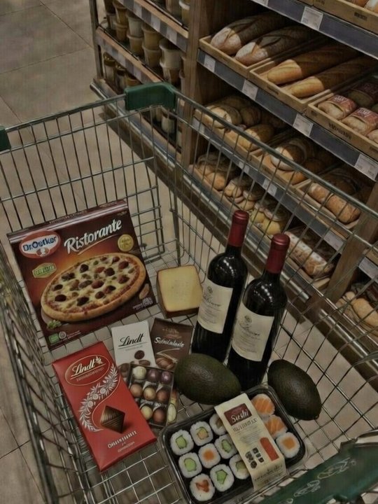 Pizza und Wein – das gute Leben